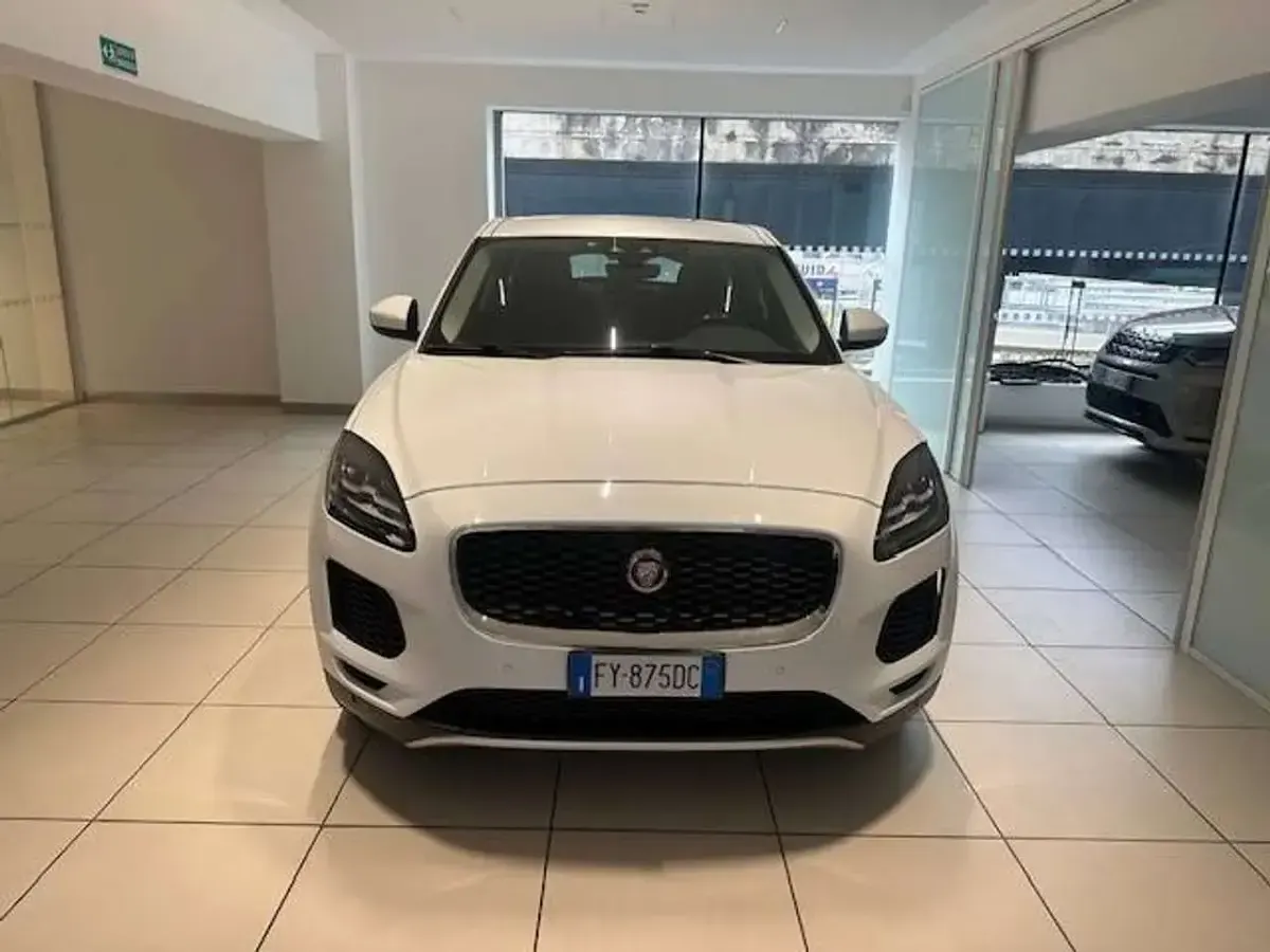 Usata Jaguar E-Pace 150 CV (110 kW) 2019 Fuji white SUV