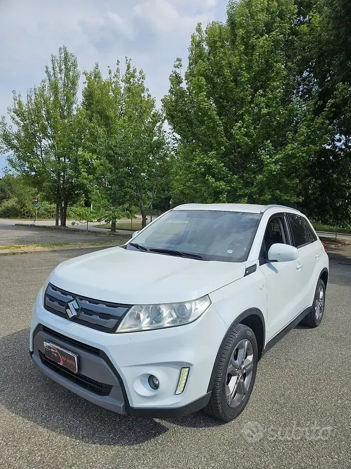 Usata Suzuki Vitara 120 CV (88 kW) 2015 Bianco SUV