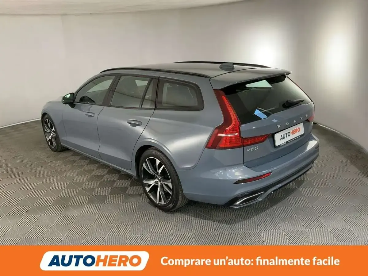 Usata Volvo V60 Plus 197 CV (144 kW) 2022 Grigio Station wagon