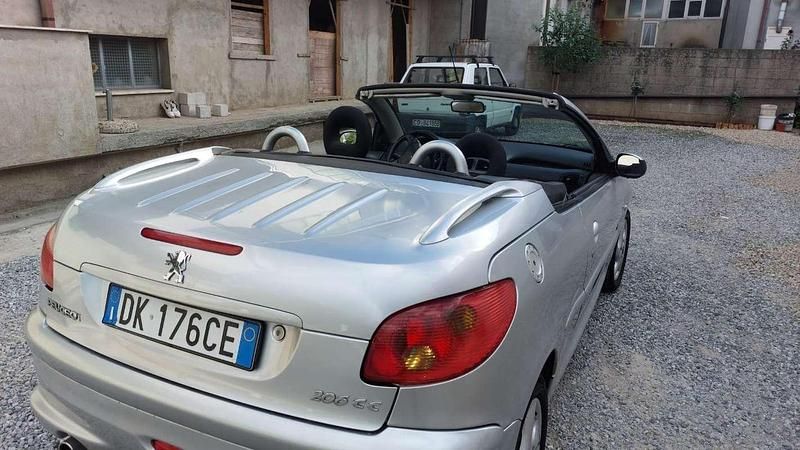 Usata Peugeot 206 CC RC 109 CV (80 kW) 2006 Cabrio