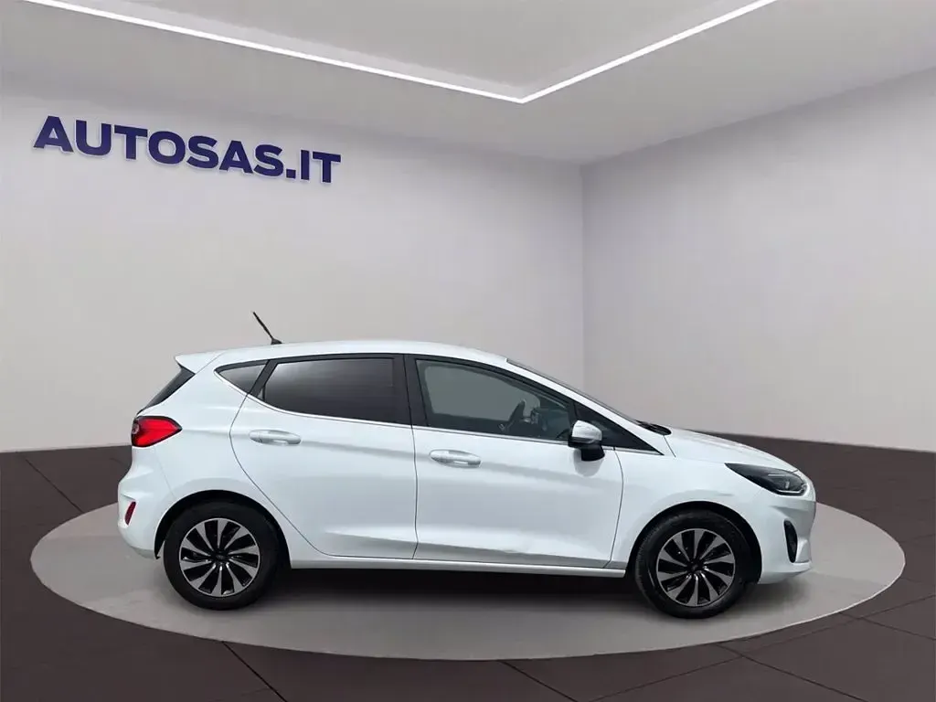 Usata Ford Fiesta Titanium 75 CV (55 kW) 2023 Bianco Utilitaria