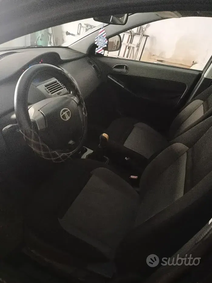 Usata Tata Indica 2009 Nero Berlina