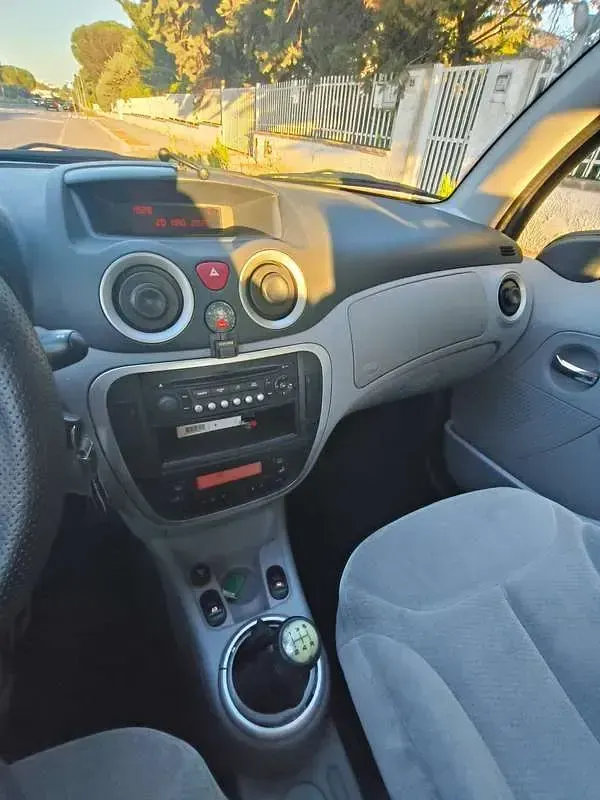 Usata Citroën C3 Exclusive 68 CV (50 kW) 2006 Grigio Berlina