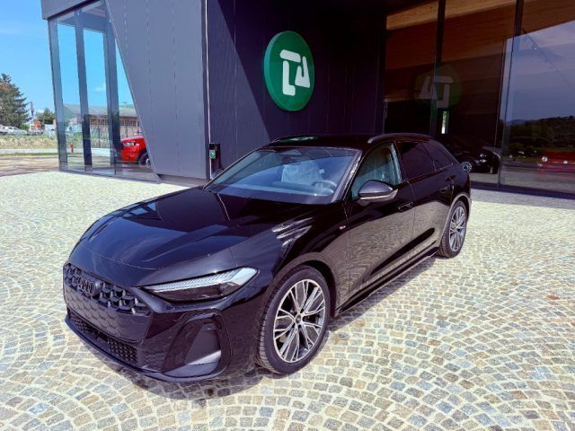 Nuova Audi A5 S-Line 2025 Nero Coupé
