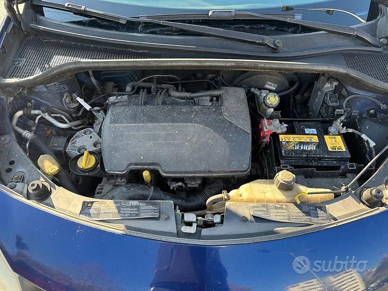 Usata Renault Clio II 2007 Blu Berlina