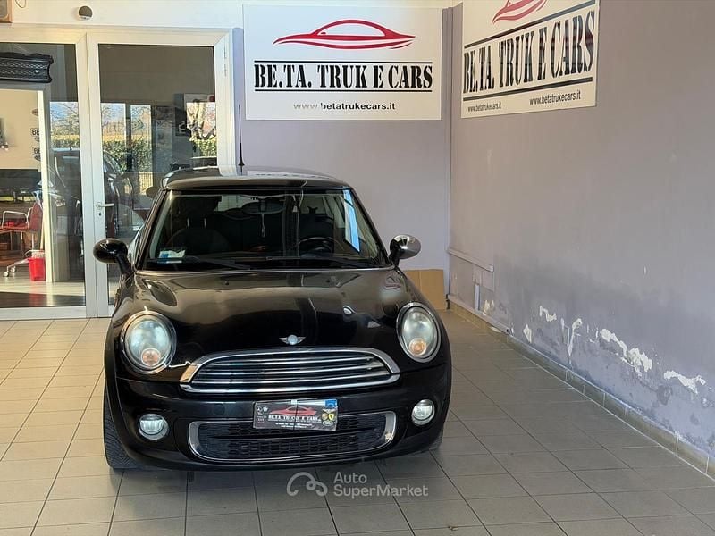 Usata Mini ONE 91 CV (66 kW) 2011 Nero Utilitaria
