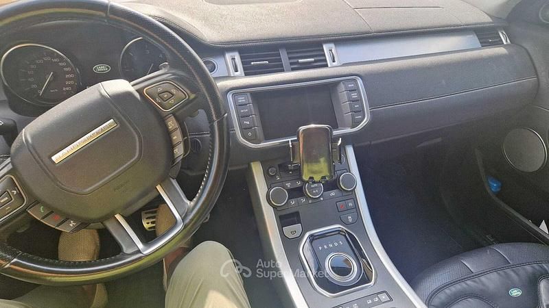 Usata Land Rover Range Rover evoque Dynamic 190 CV (139 kW) 2015 Nero SUV