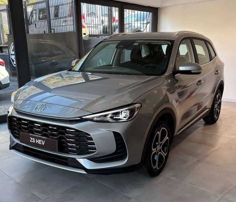 Grigio Nuova 2025 MG ZS Comfort Tre volumi | 22.090 € (Buon prezzo) - Immagine 1/4