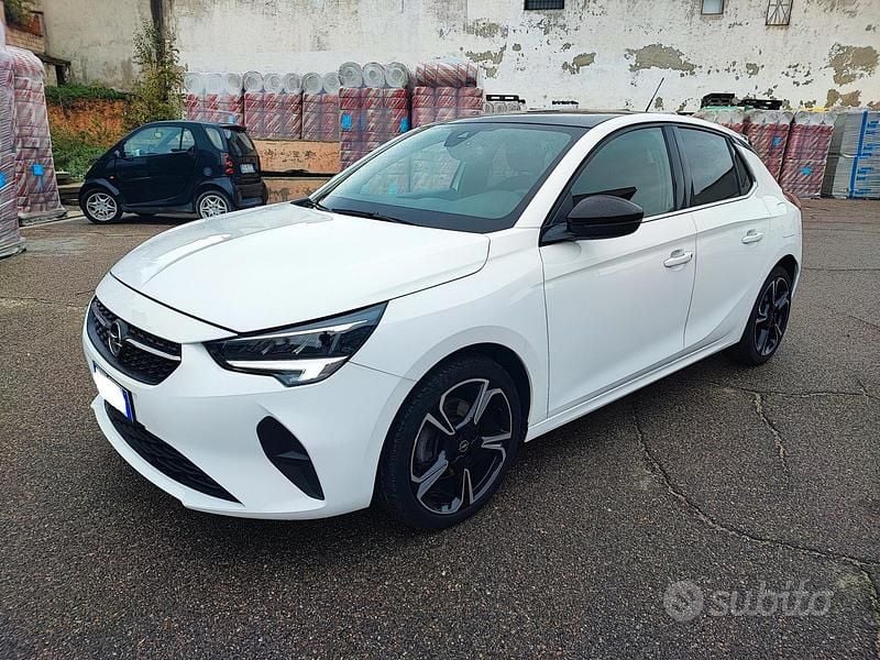 Usata Opel Corsa Elegance 101 CV (74 kW) 2023 Bianco Berlina