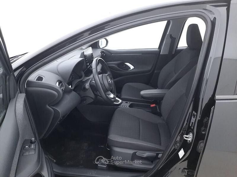 Usata Toyota Yaris 116 CV (85 kW) 2020 Nero Berlina