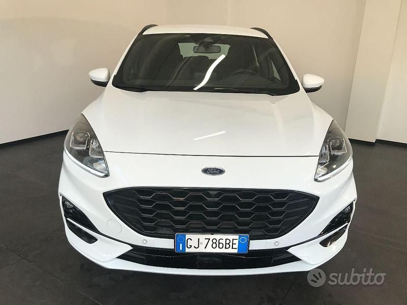 Usata Ford Kuga ST-Line 120 CV (88 kW) 2022 Bianco SUV