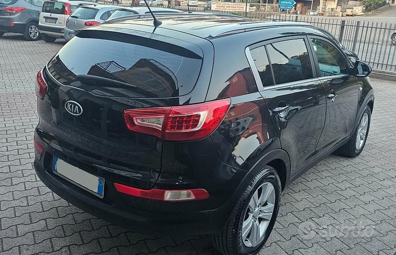 Usata Kia Sportage Active 115 CV (84 kW) 2011 Nero SUV