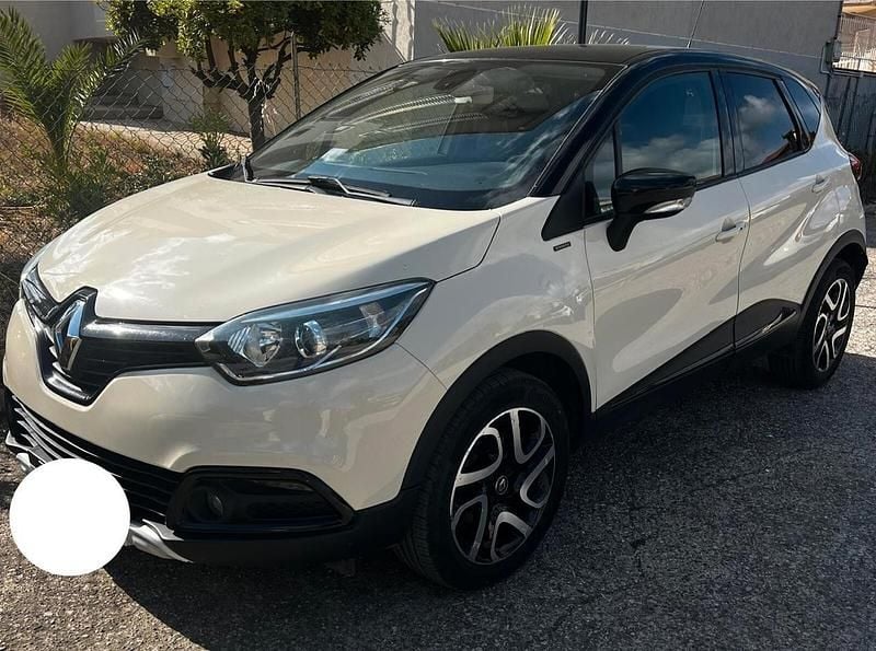 Usata Renault Captur 90 CV (66 kW) 2017 Beige SUV