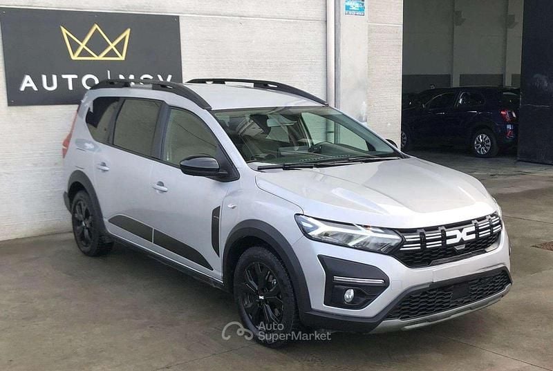 Usata Dacia Jogger Extreme 101 CV (74 kW) 2022 Grigio Monovolume