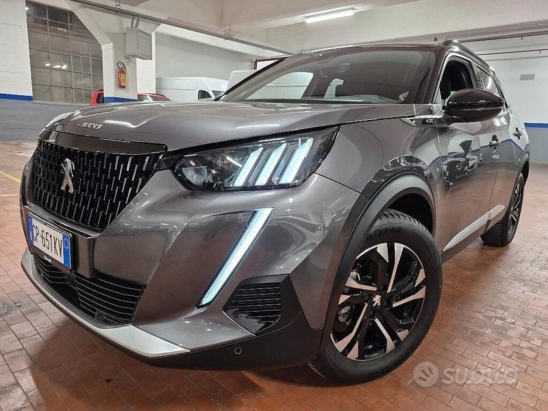 Grigio Usata 2023 Peugeot 2008 Allure SUV | 22.900 € (Cara) - Immagine 1/4