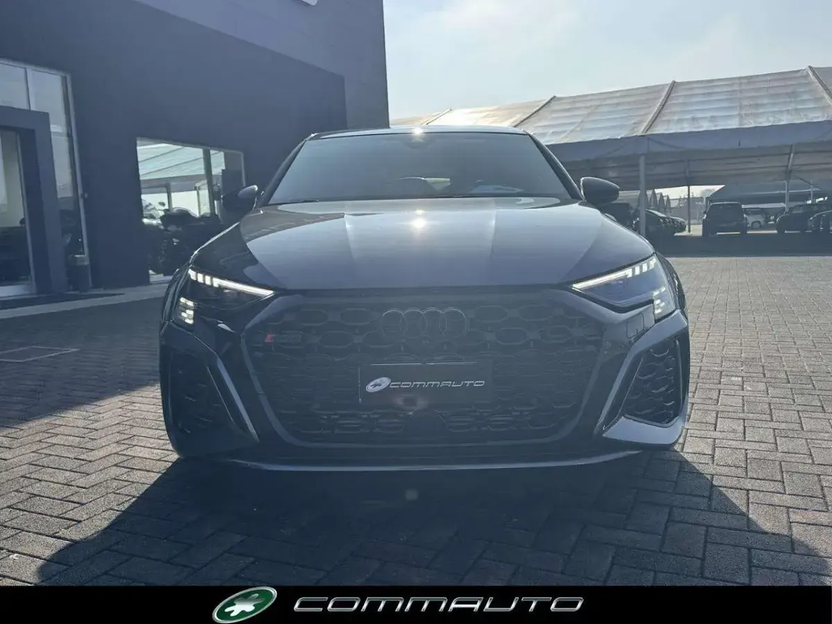 Usata Audi RS3 Ambiente 400 CV (294 kW) 2022 Grigio Berlina