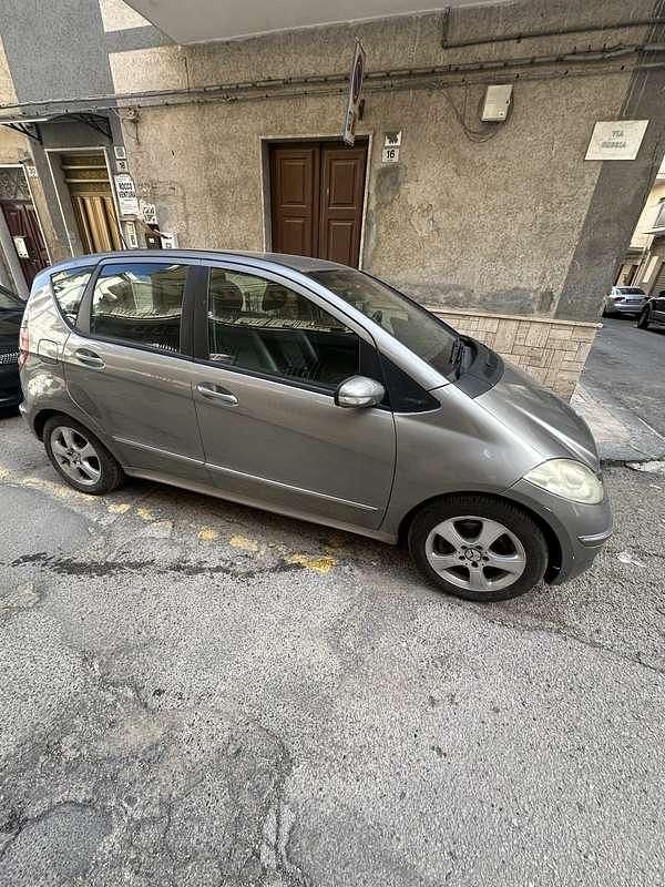 Usata Mercedes A200 Elegance 140 CV (102 kW) 2004 Monovolume