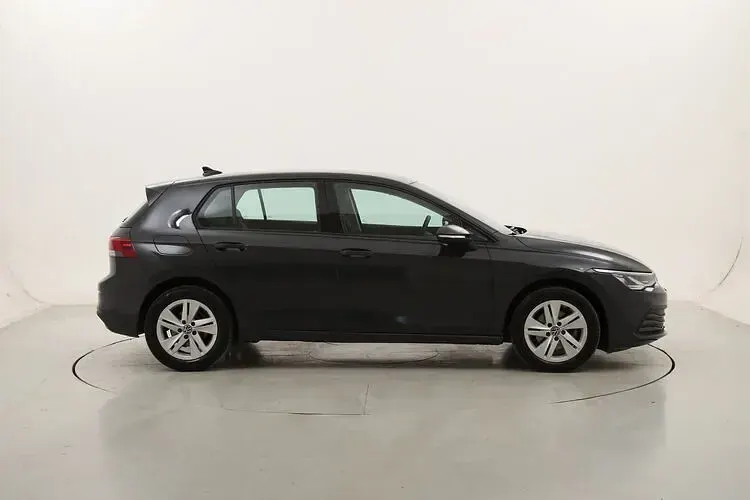 Usata VW Golf VIII Life 110 CV (80 kW) 2021 Berlina