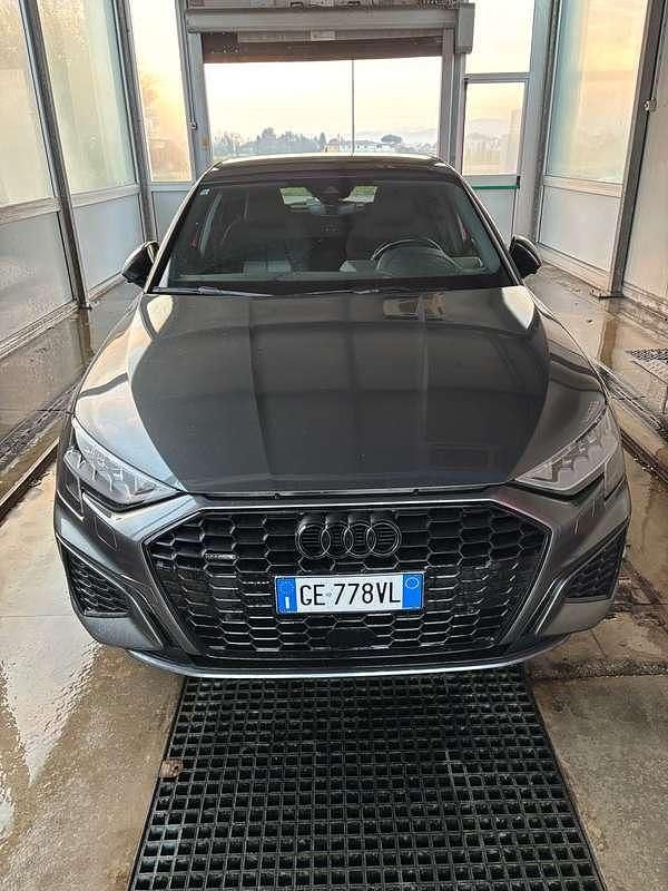 Usata Audi A3 S-Line 200 CV (147 kW) 2021 Grigio Berlina