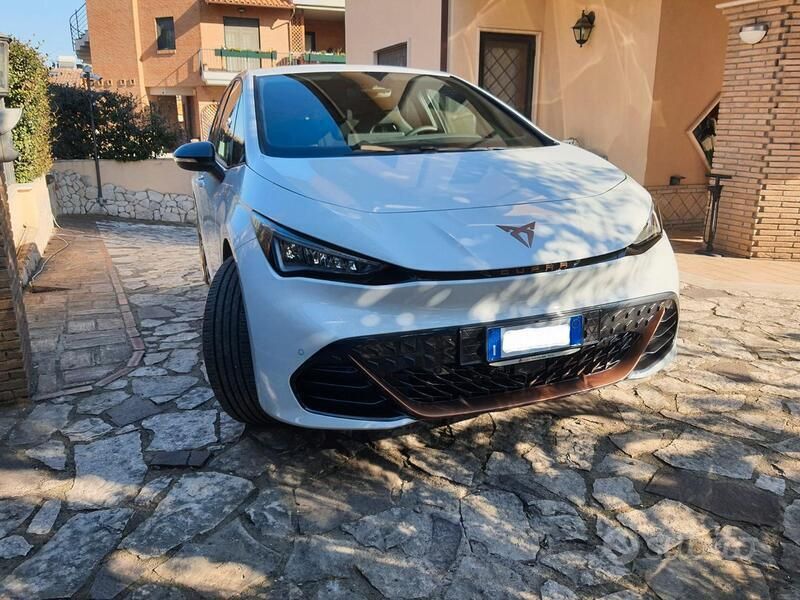 Usata Cupra Born 150 kW (204 CV) 2022 Bianco Utilitaria