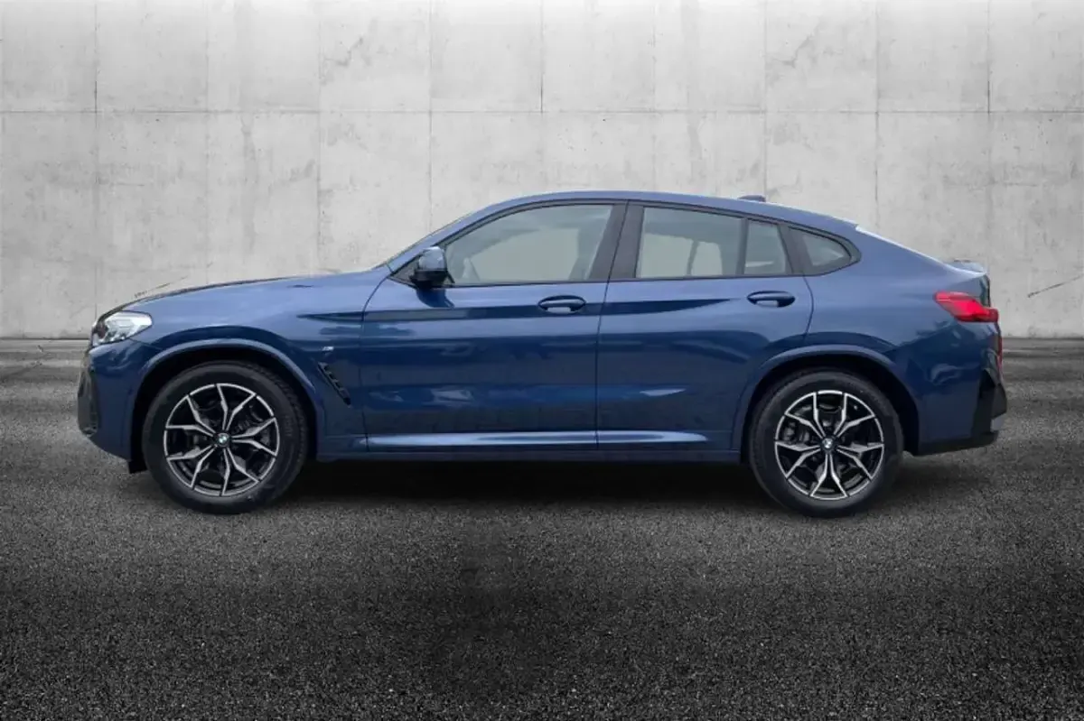 Usata BMW X4 M Sport 190 CV (139 kW) 2025 Blu/azzurro SUV