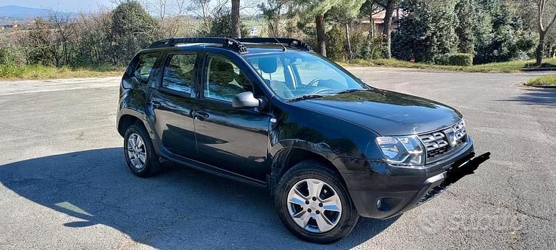 Usata Dacia Duster Lauréate 109 CV (80 kW) 2015 Nero SUV