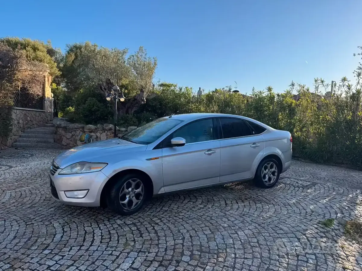 Usata Ford Mondeo 140 CV (102 kW) 2007 Grigio Berlina