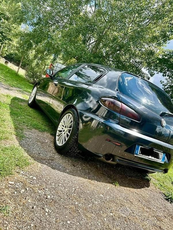 Usata Alfa Romeo 147 Exclusive 120 CV (88 kW) 2006 Nero Utilitaria