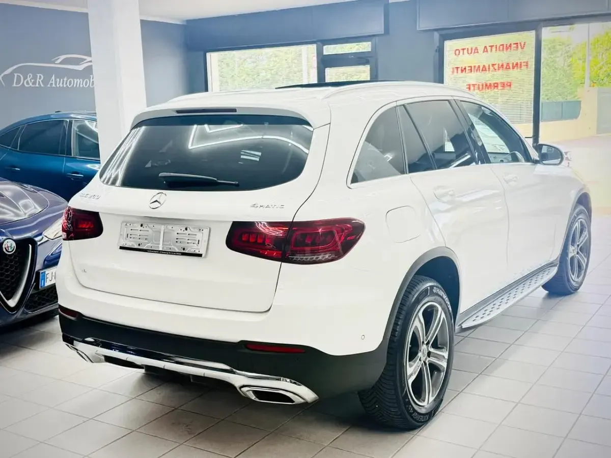 Usata Mercedes GLC200 Premium Plus 197 CV (144 kW) 2020 Bianco SUV