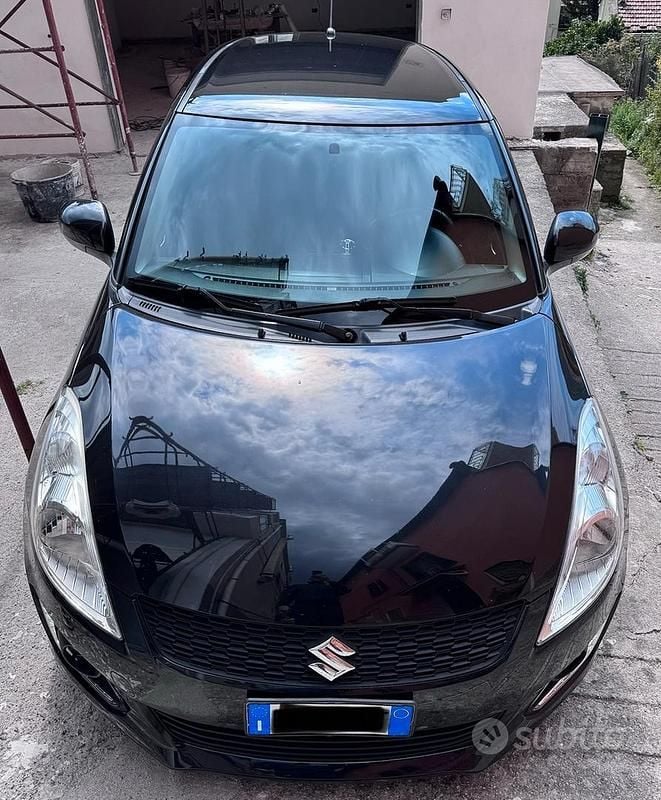 Usata Suzuki Swift 94 CV (69 kW) 2014 Nero Utilitaria
