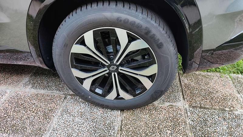 Usata Renault Austral Techno 131 CV (96 kW) 2023 Grigio SUV