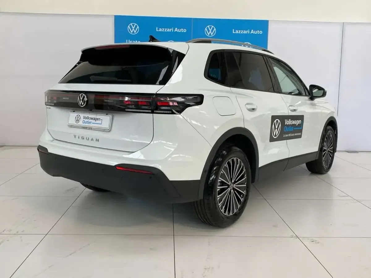 Usata VW Tiguan Edition 150 CV (110 kW) 2026 Bianco SUV