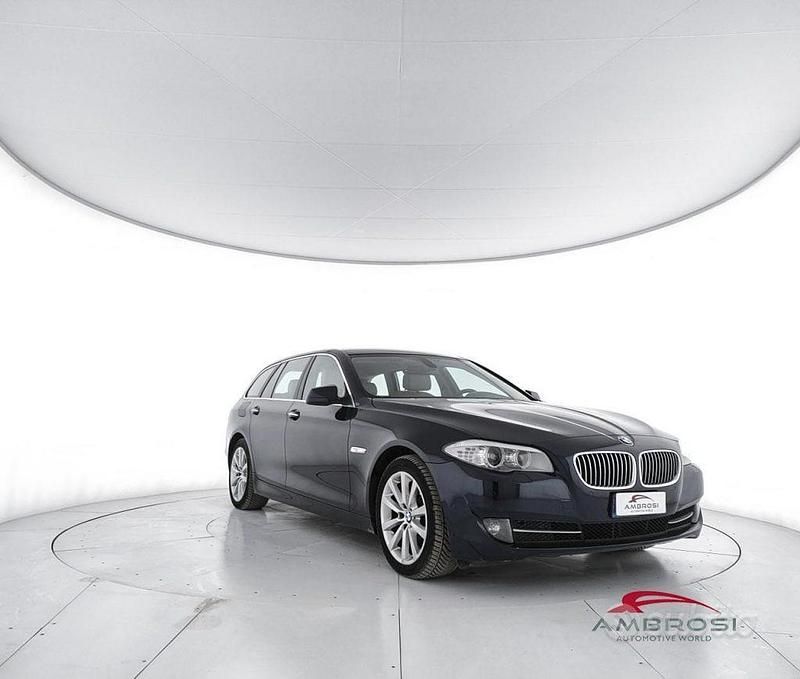 Usata BMW 530 245 CV (180 kW) 2012 Blu Station wagon