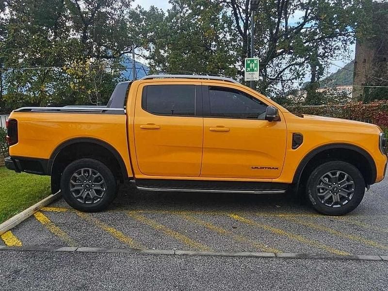 Usata Ford Ranger Wildtrack 241 CV (177 kW) 2023 Arancione Pick-up