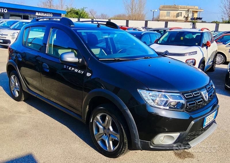 Usata Dacia Sandero Stepway 100 CV (73 kW) 2021 Nero Berlina