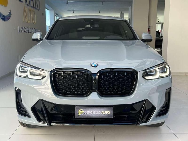 Nuova BMW X4 M Sport 190 CV (139 kW) 2025 Grigio metallizzato SUV