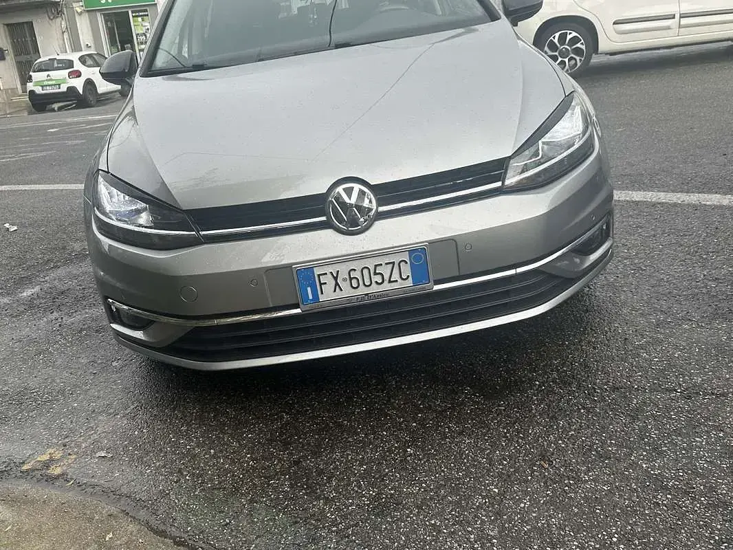 Usata VW Golf VII Business 116 CV (85 kW) 2019 Argento Berlina