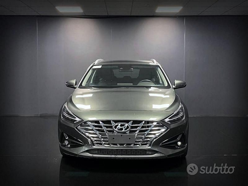 Usata Hyundai i30 Prime 120 CV (88 kW) 2022 Grigio Station wagon