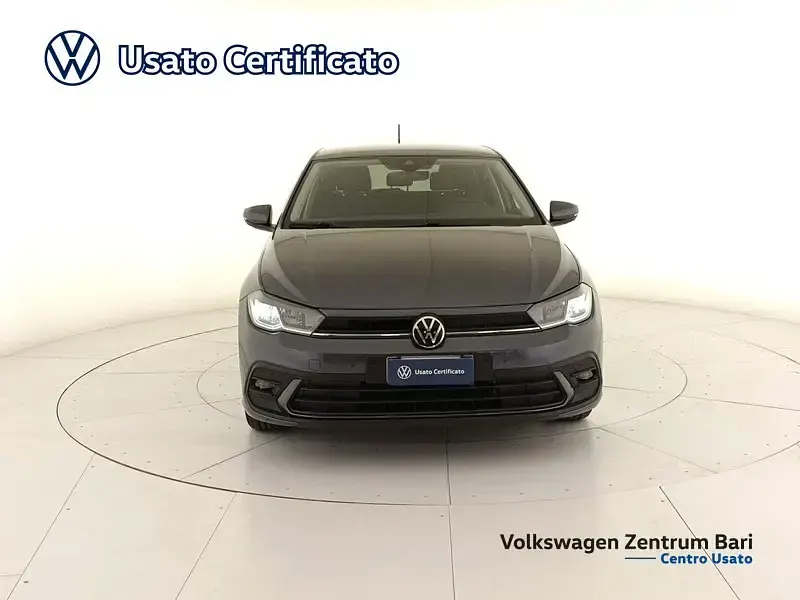 Usata VW Polo Life 80 CV (58 kW) 2023 Grigio Utilitaria