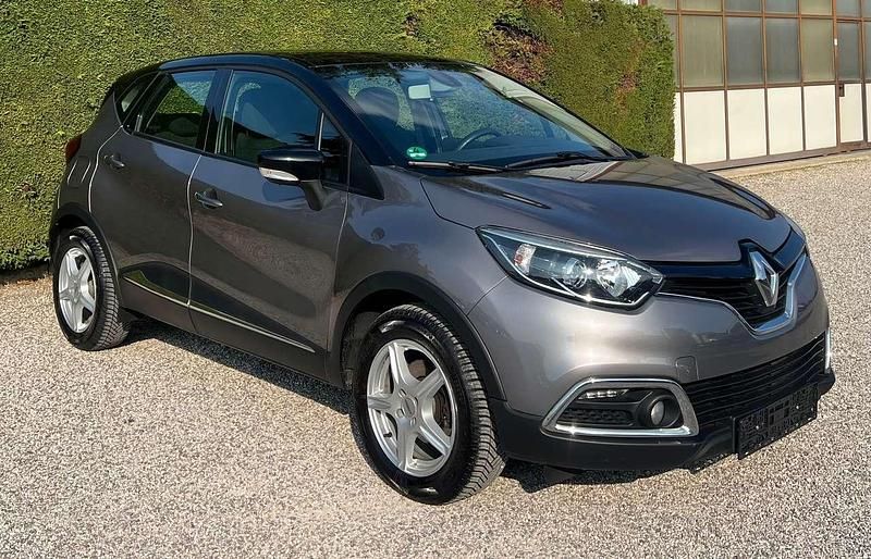 Usata Renault Captur Luxe 120 CV (88 kW) 2014 Grigio SUV