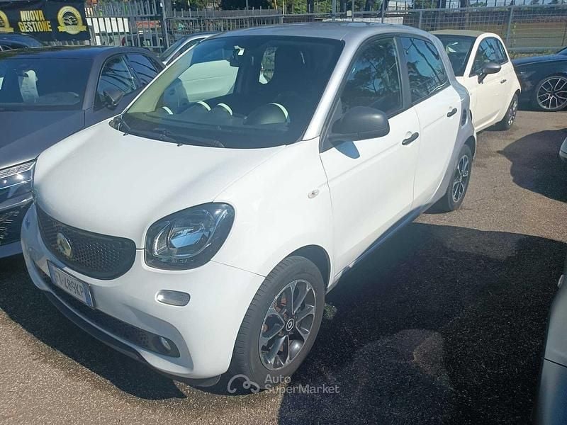 Usata Smart ForFour 71 CV (52 kW) 2017 Argento Utilitaria