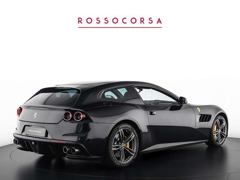 Usata Ferrari GTC4Lusso 689 CV (506 kW) 2016 Nero Station wagon