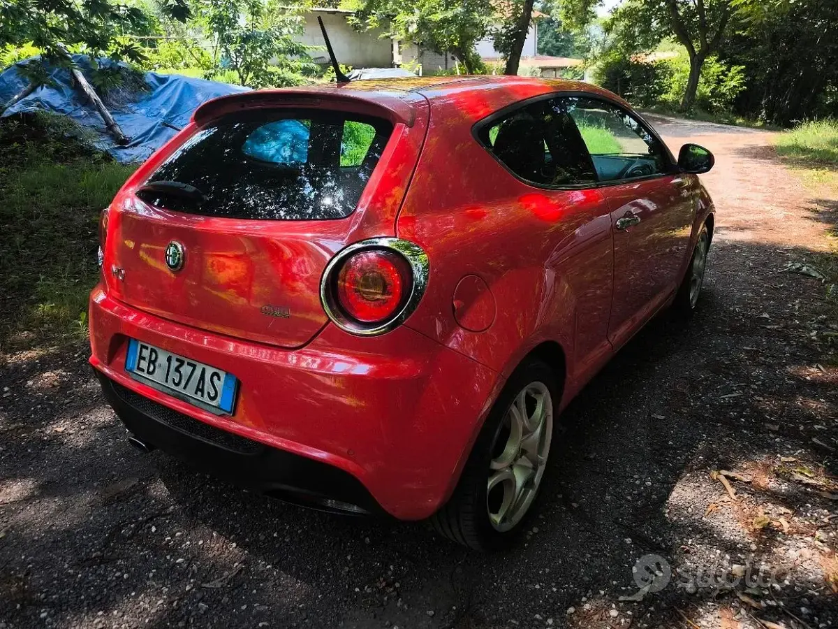 Usata Alfa Romeo MiTo 120 CV (88 kW) 2010 Rosso Utilitaria