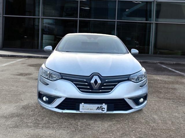 Usata Renault Mégane III Bose Edition 110 CV (80 kW) 2016 Argento(met.) Berlina