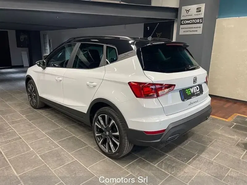 Usata Seat Arona Black Edition 95 CV (69 kW) 2025 Bianco SUV