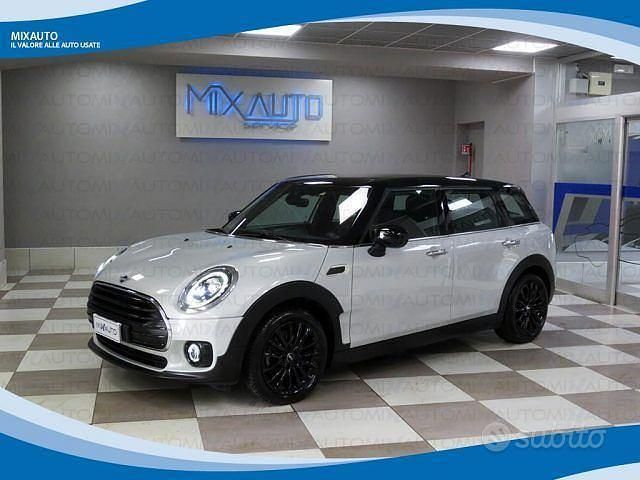 Argento metallizzato Usata 2020 Mini Cooper Clubman Station wagon | 21.900 € (Molto cara) - Immagine 1/4