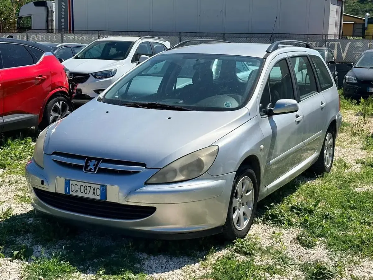Usata Peugeot 307 109 CV (80 kW) 2004 Grigio Station wagon