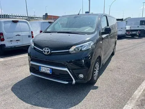 Usata Toyota Proace Verso Lounge 150 CV (110 kW) 2019 Station wagon