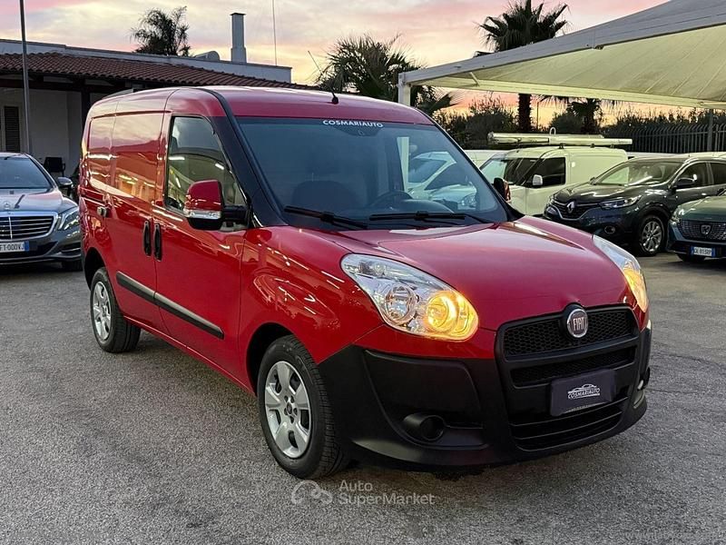 Usata Fiat Doblò 105 CV (77 kW) 2012 Monovolume
