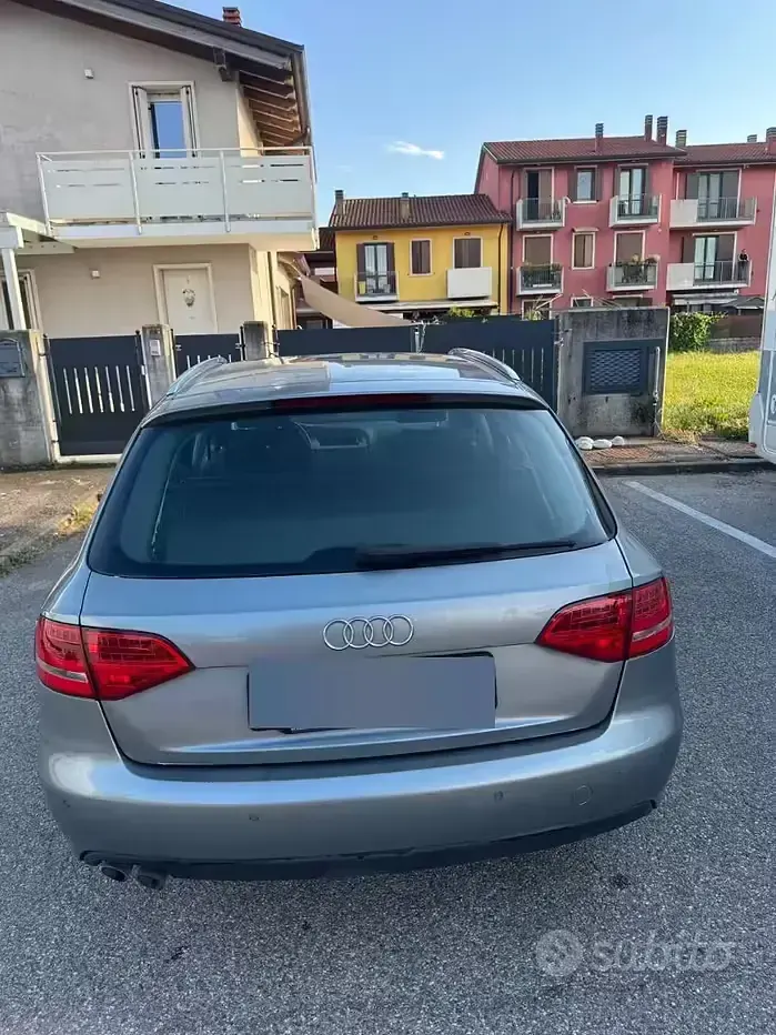 Usata Audi A4 143 CV (105 kW) 2010 Grigio Station wagon